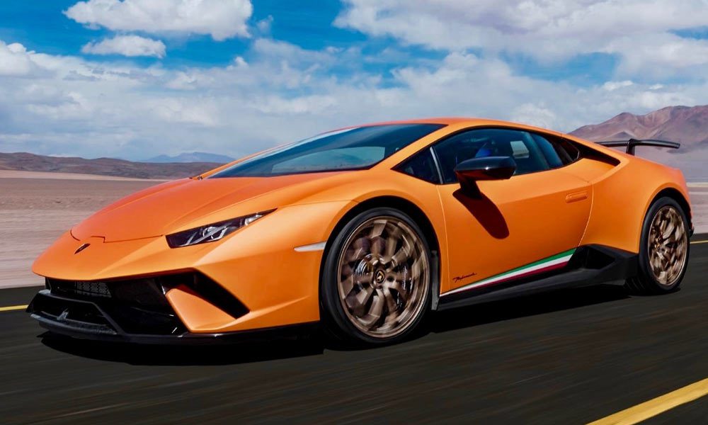 Supercar showdown: Ferrari 488 Pista VS Lamborghini Huracan Performante