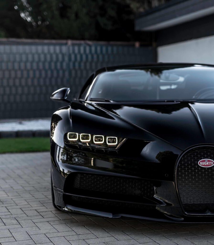 Black Bugatti Chiron