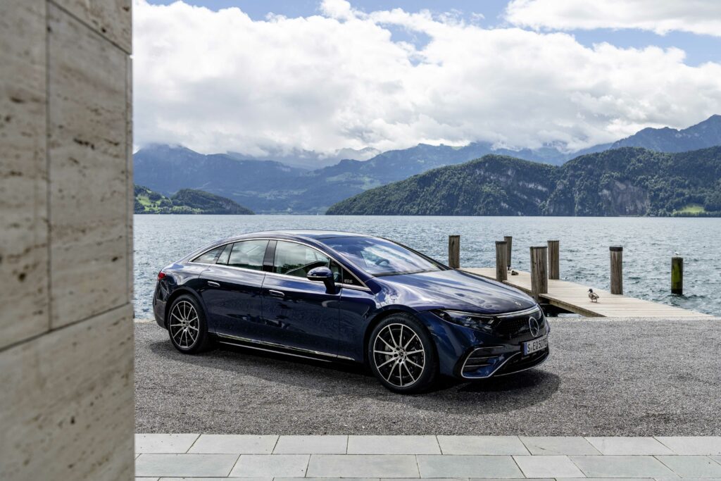 Mercedes Benz EQS