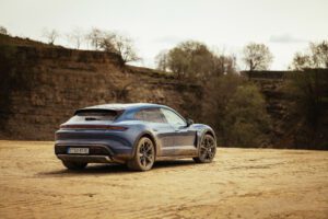 Porsche Taycan Cross Turismo