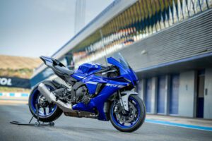 Yamaha R1M