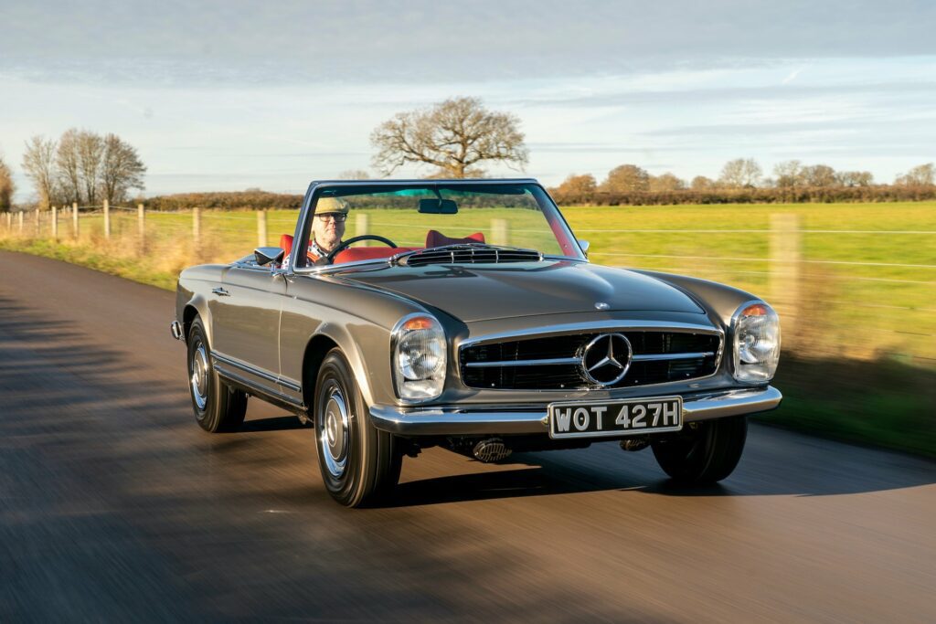 Mercedes Benz SL (W113)