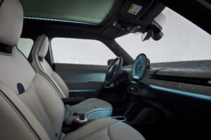 Car News Roundup - September - Mini Cooper Electric Interior