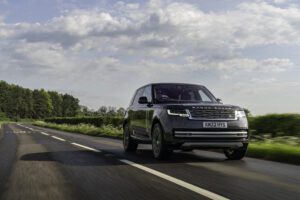 The Best SUV's This Autumn: Electric vs Combustion - Range Rover