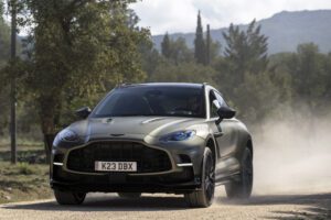 Aston Martin DBX 707