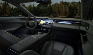 The Best SUV's This Autumn: Electric vs Combustion - Lotus Eletre interior