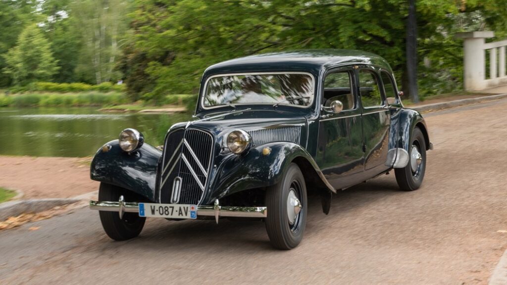 10 Cars Ahead Of Their Time - Citroen Traction Avant